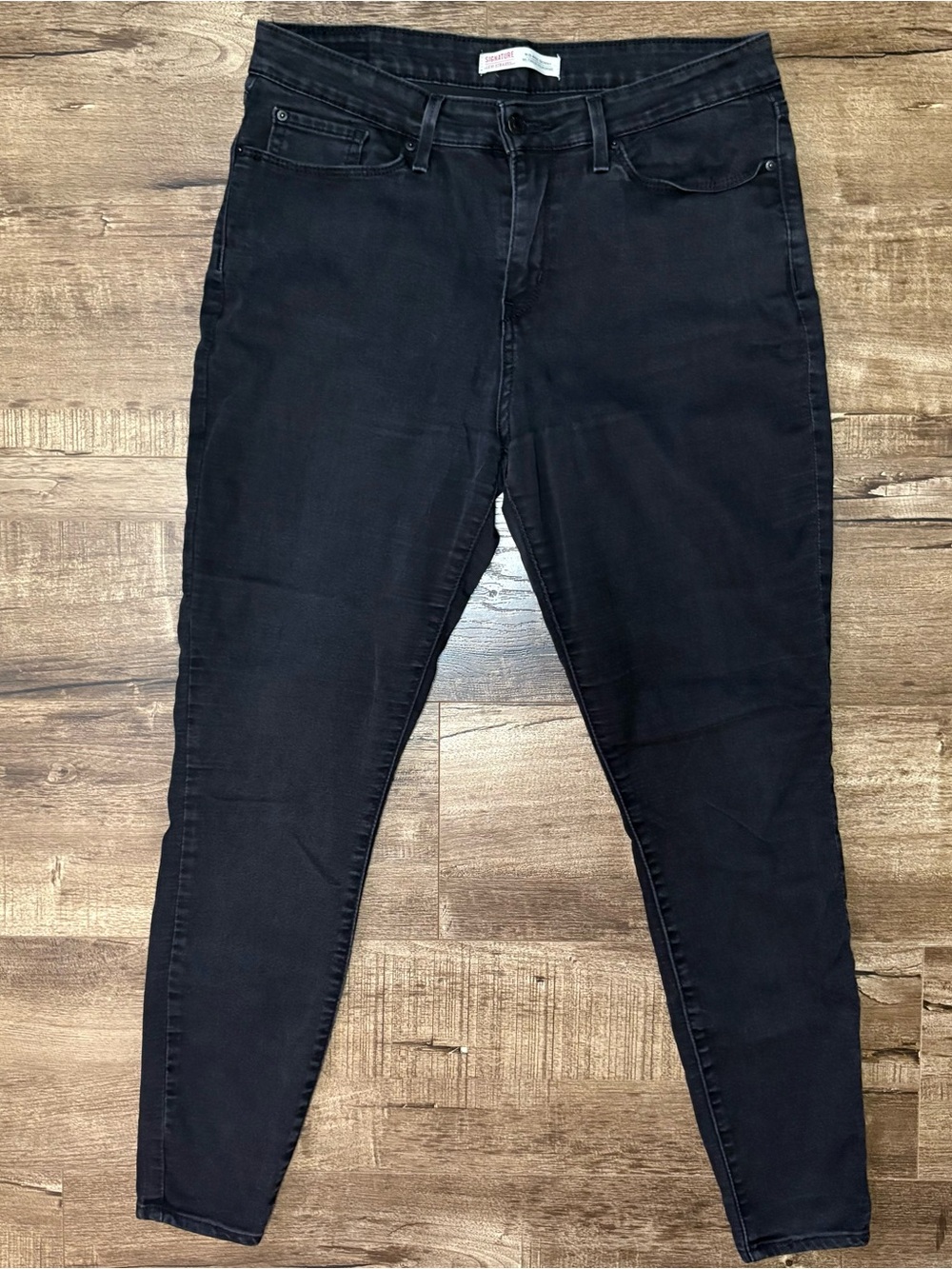Levi's Black Women's Mid-Rise Skinny Jeans